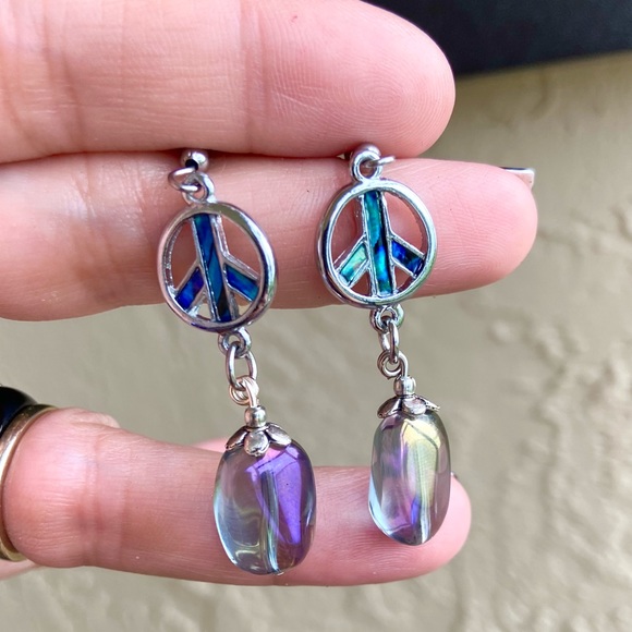 Opal peace earrings . Peace sign & rainbow aura crystal dangly boho earrings - Picture 5 of 10